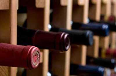 葡萄酒為何倒著存放(葡萄酒為何要倒著放)