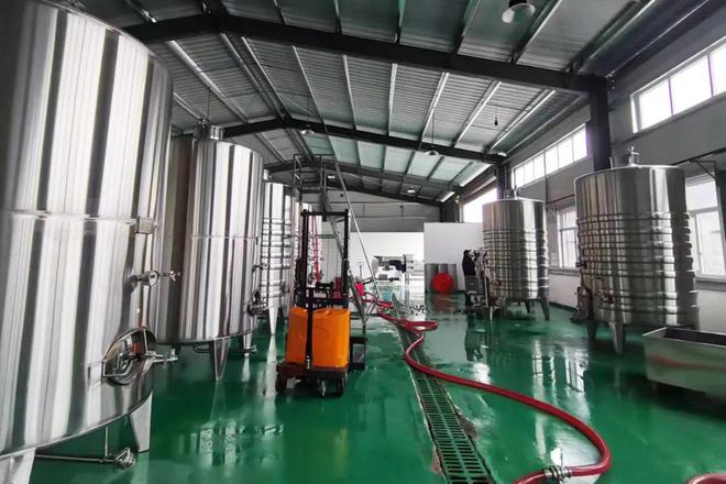 沙壩河鄉:40噸生態果酒即將上市